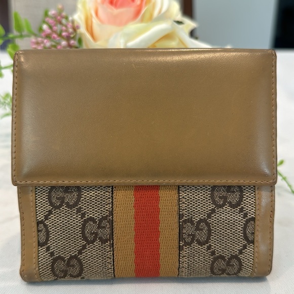 Authentic Gucci wallet - Picture 2 of 13